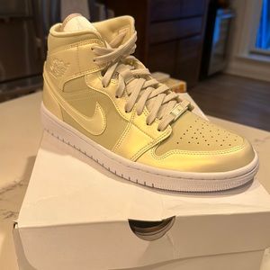 Nike Air Jordan 1 Mid Fossil-White MINT NEVER WORN NIB